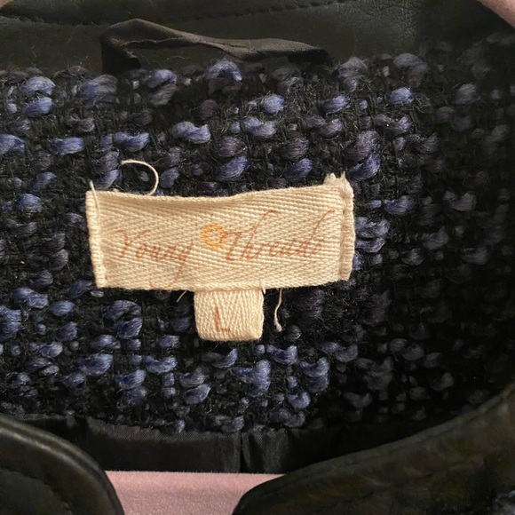 Young Threads Blue and Black Jacket Size L - Picture 3 of 7